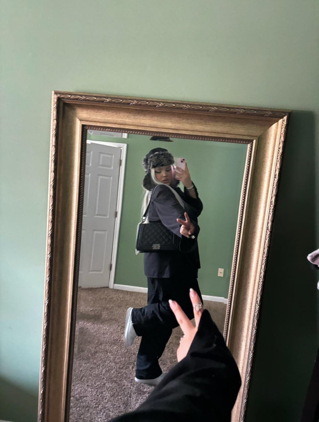 1728757969[deleted]113