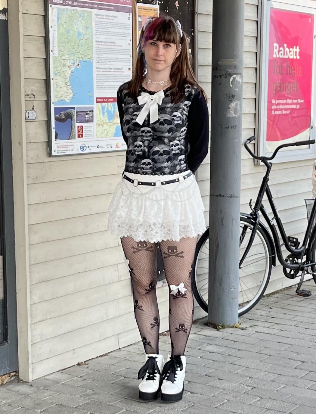 1748778081pingoutfits925