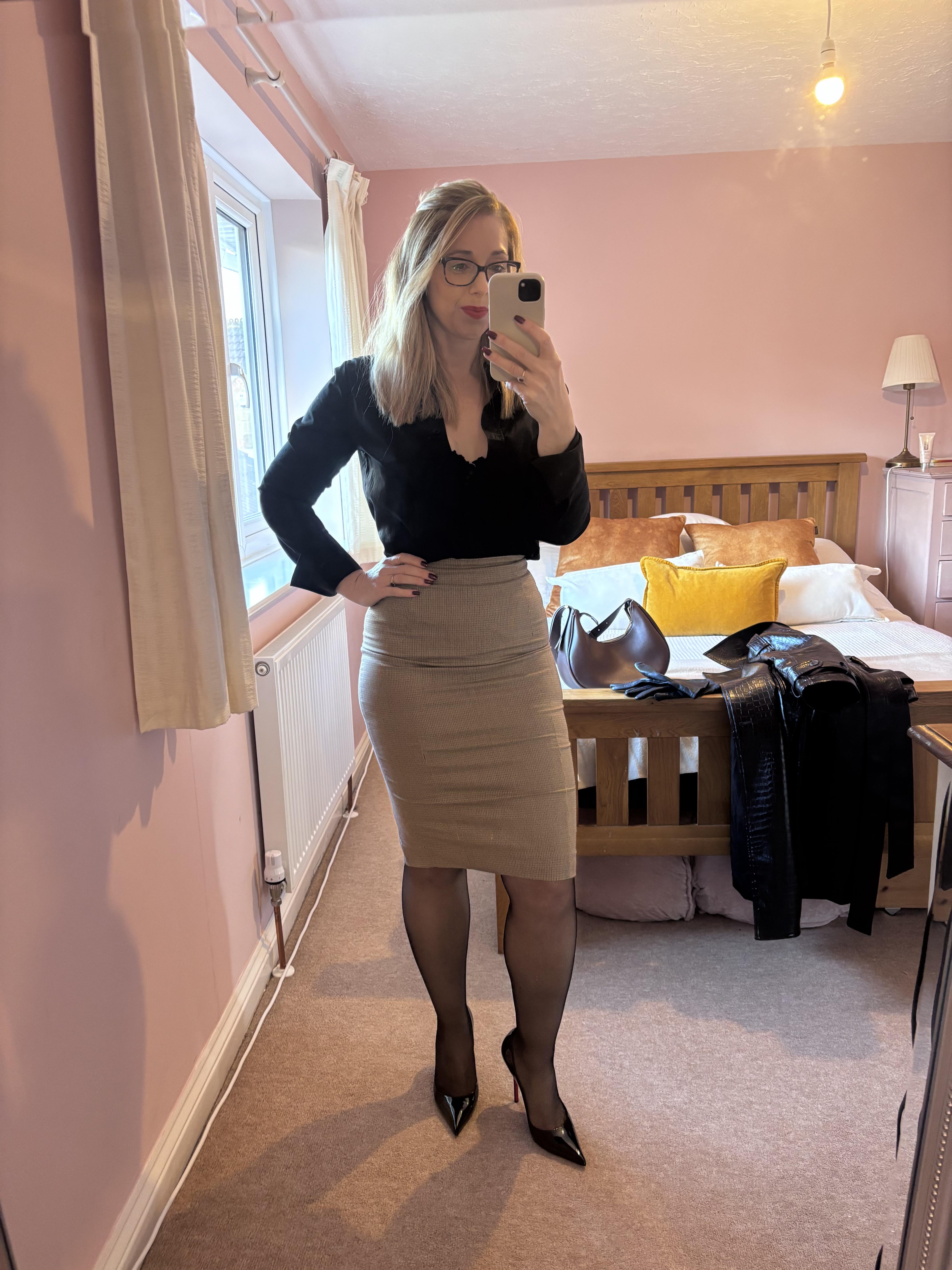 1770930168Josie_Glass72