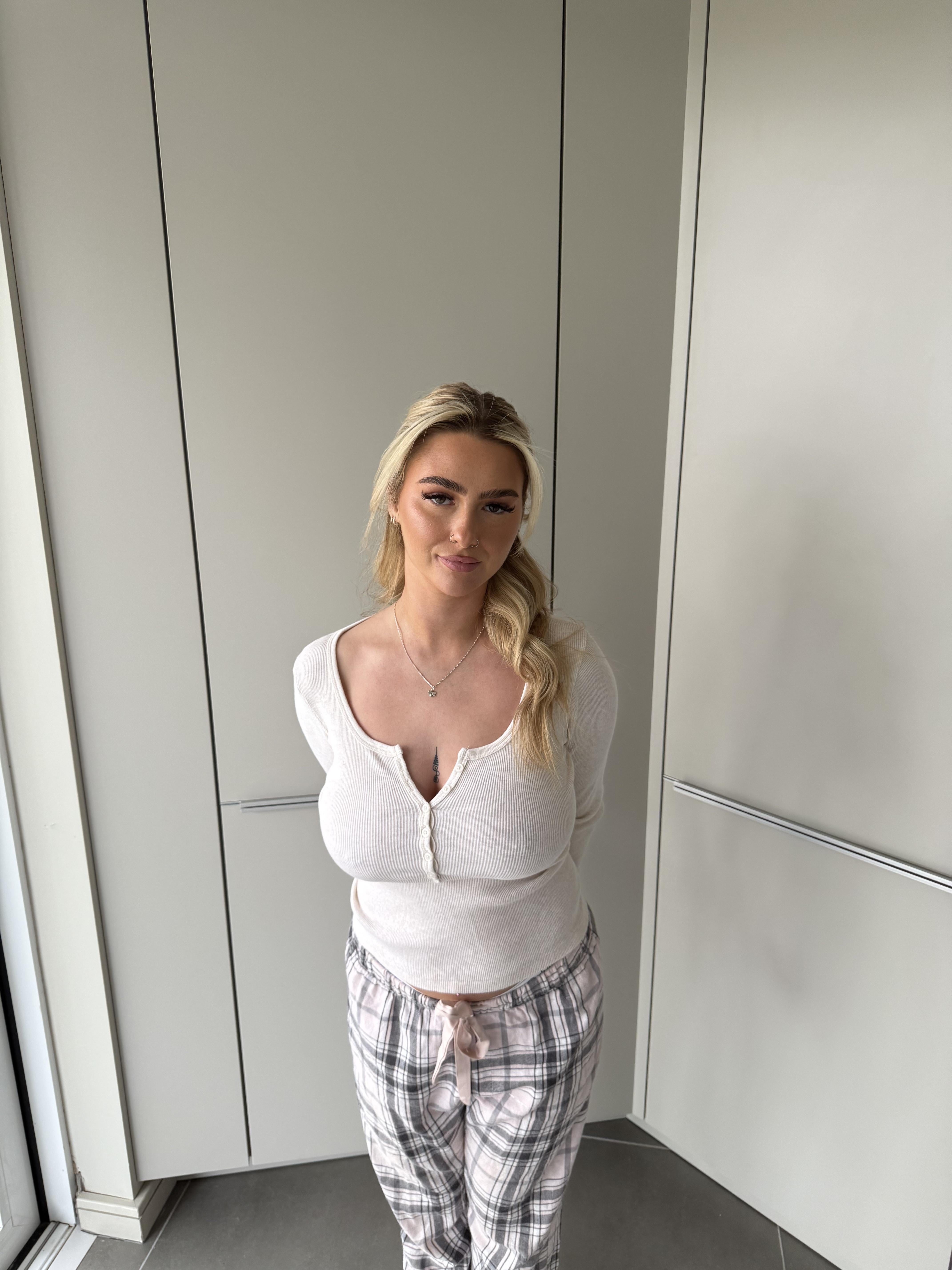 1770963329narlaaplushyy14