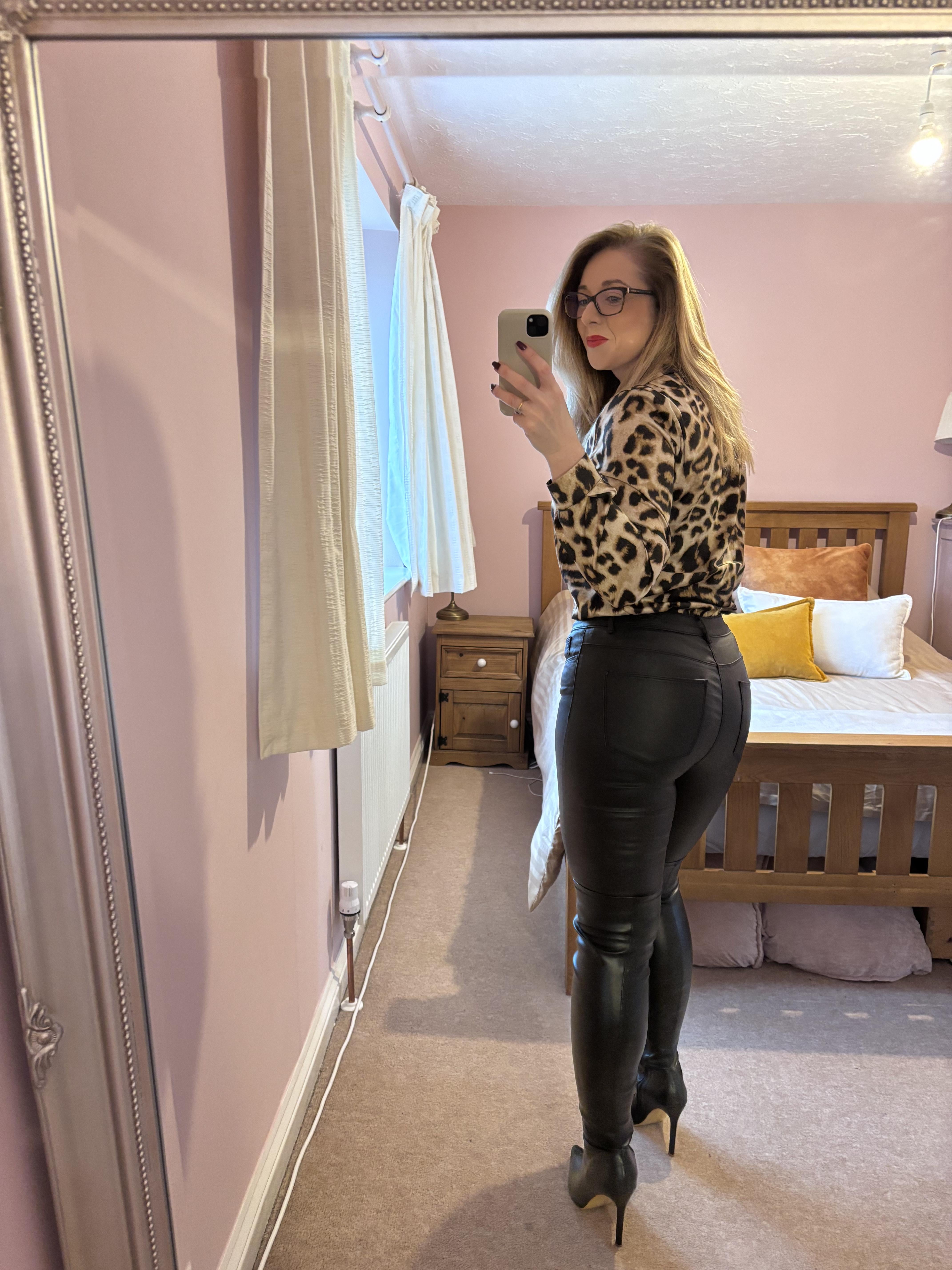 1771066057Josie_Glass68