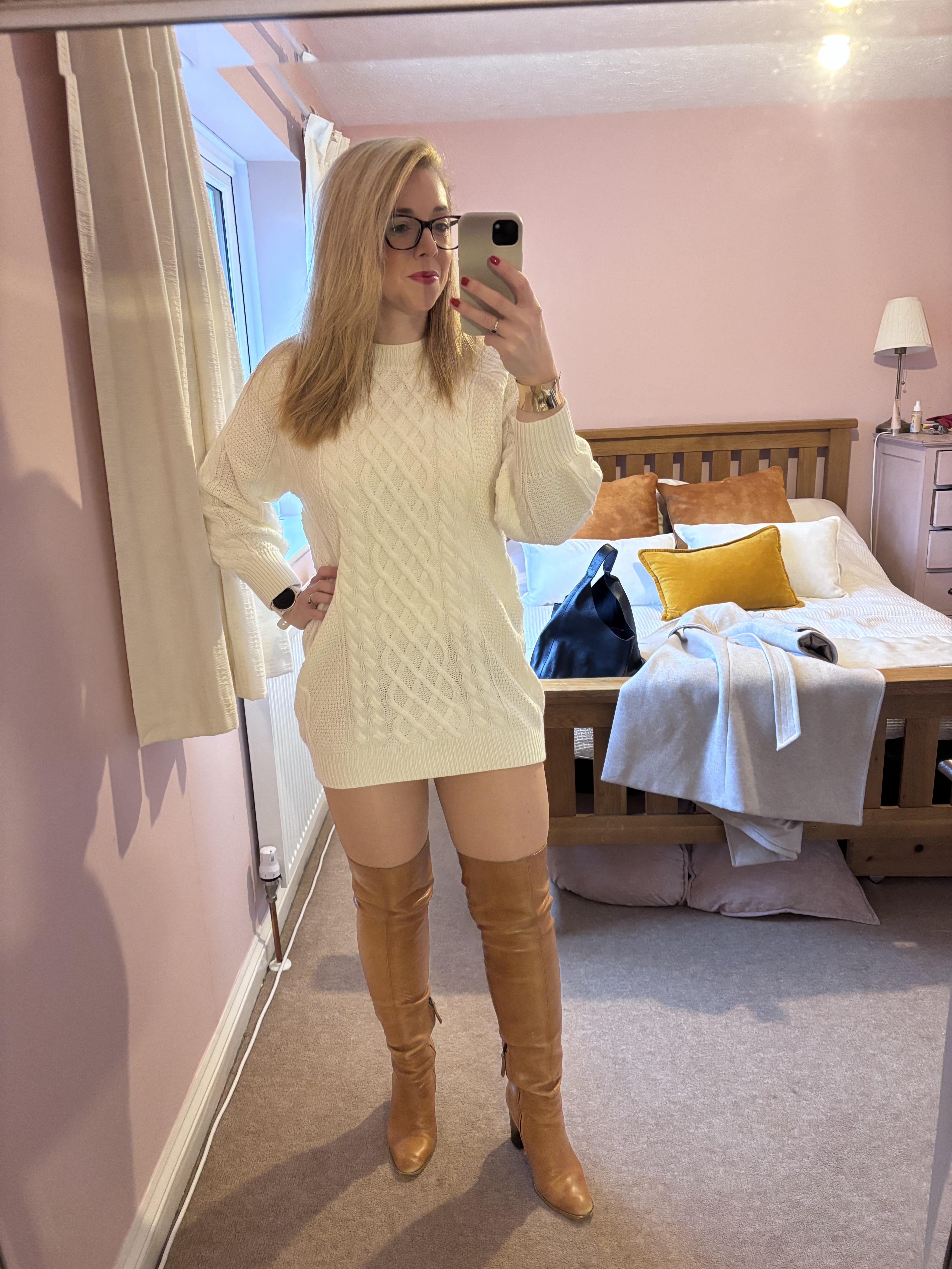 1771665605Josie_Glass72