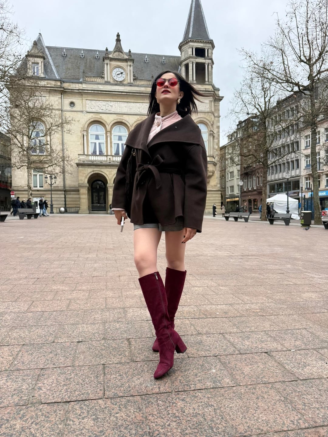 1774628308madamelaurence_128