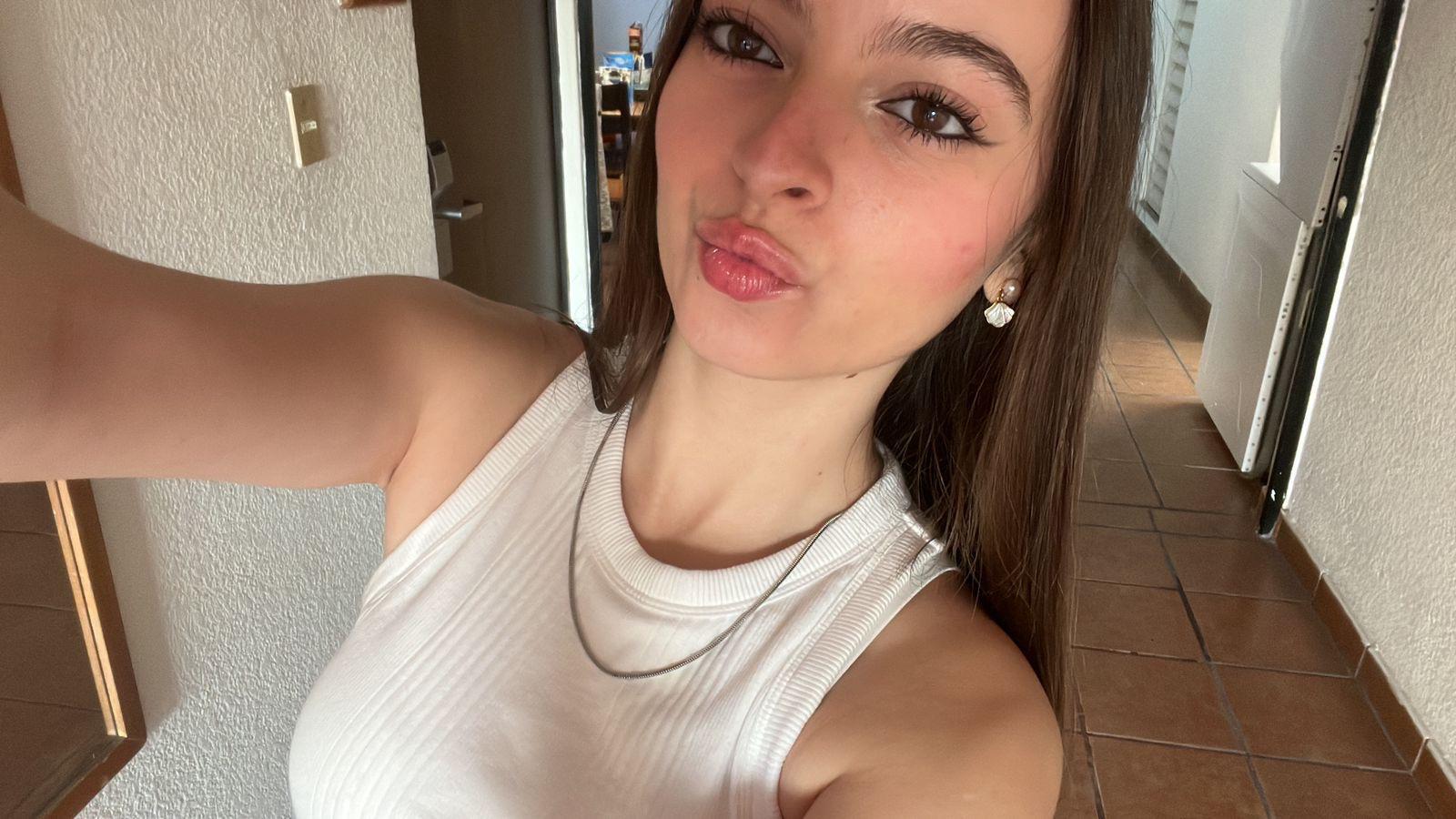 1777844176prettierpretty102