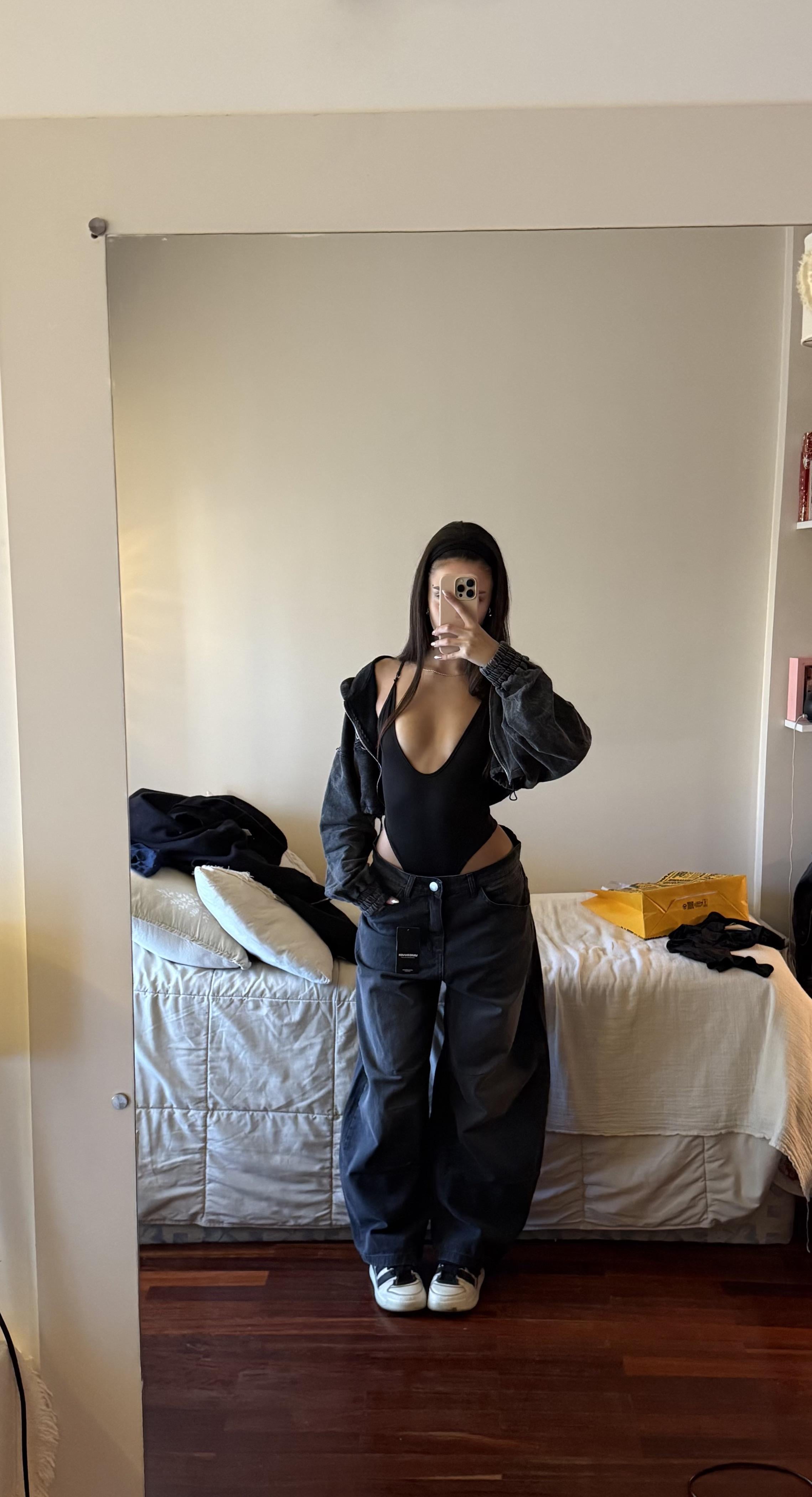 1779044876aarongallery_17