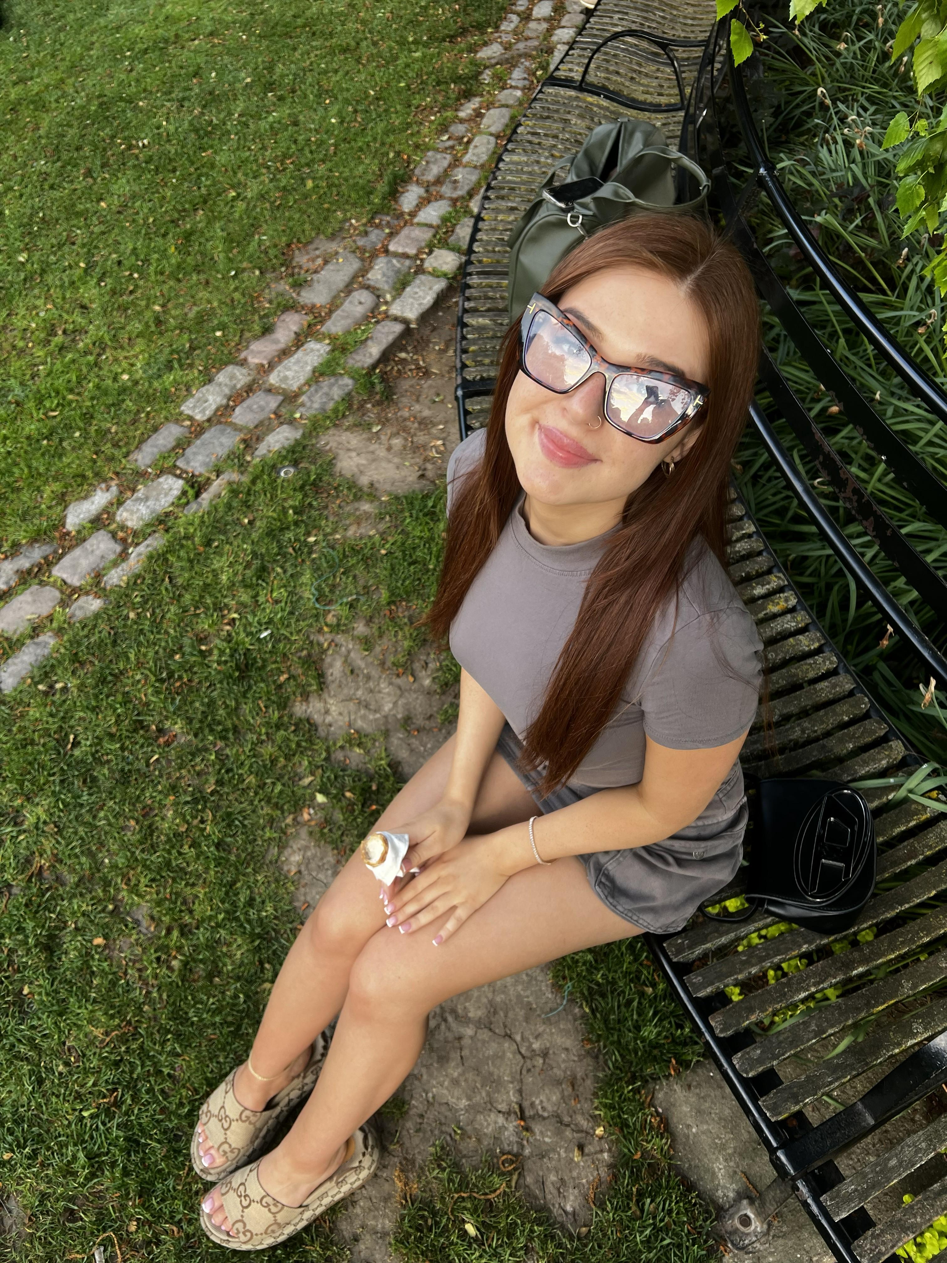 1780019181iluvmaryjanebb4
