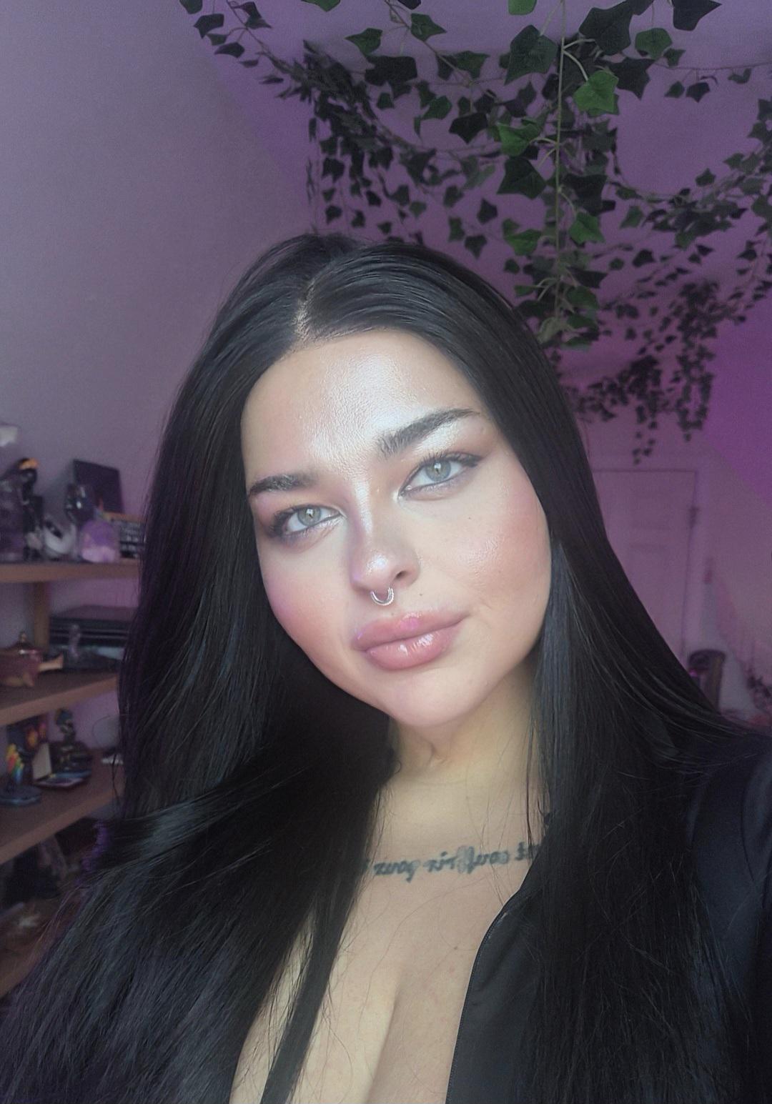 1783562710juicythickpeaches568