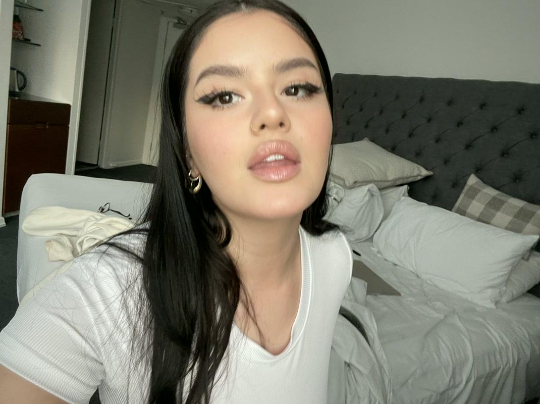 1783613425francikath10
