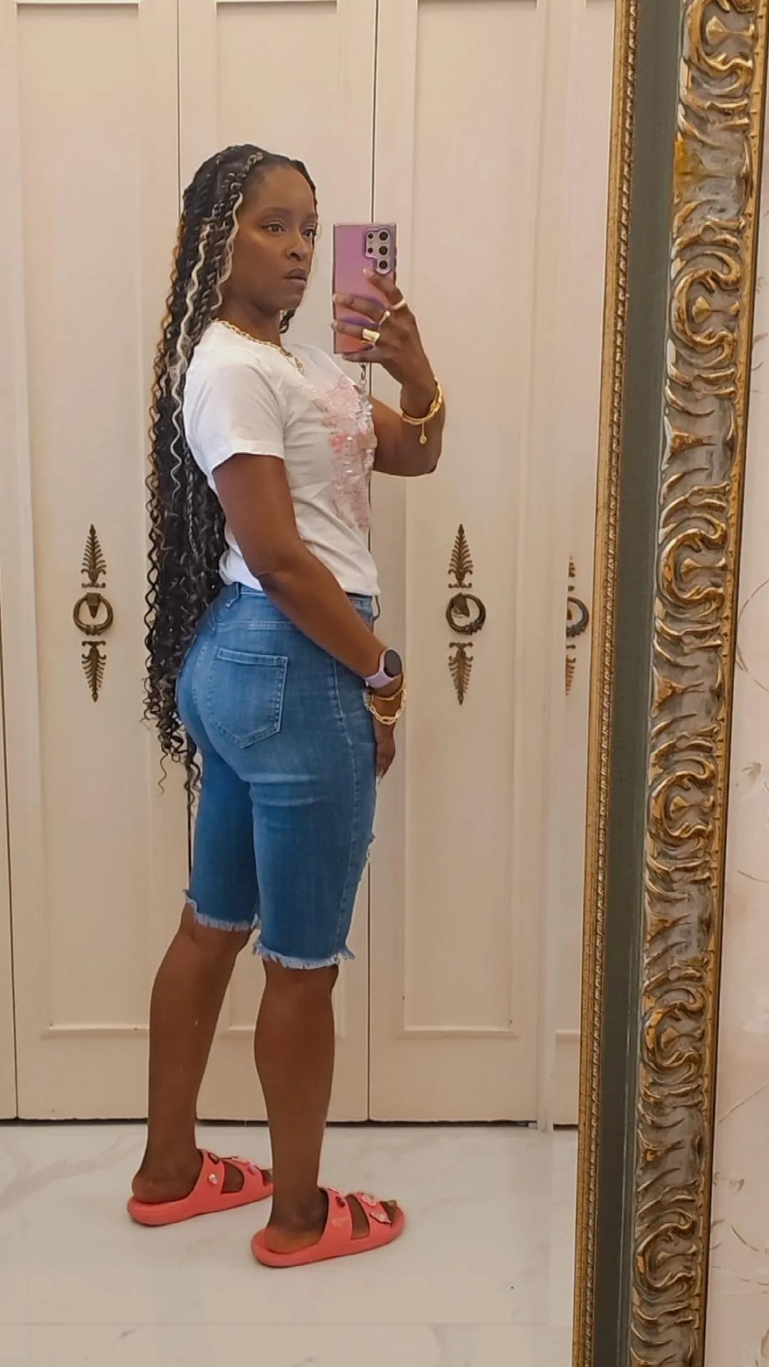 1783635418Thick-Vacation19322