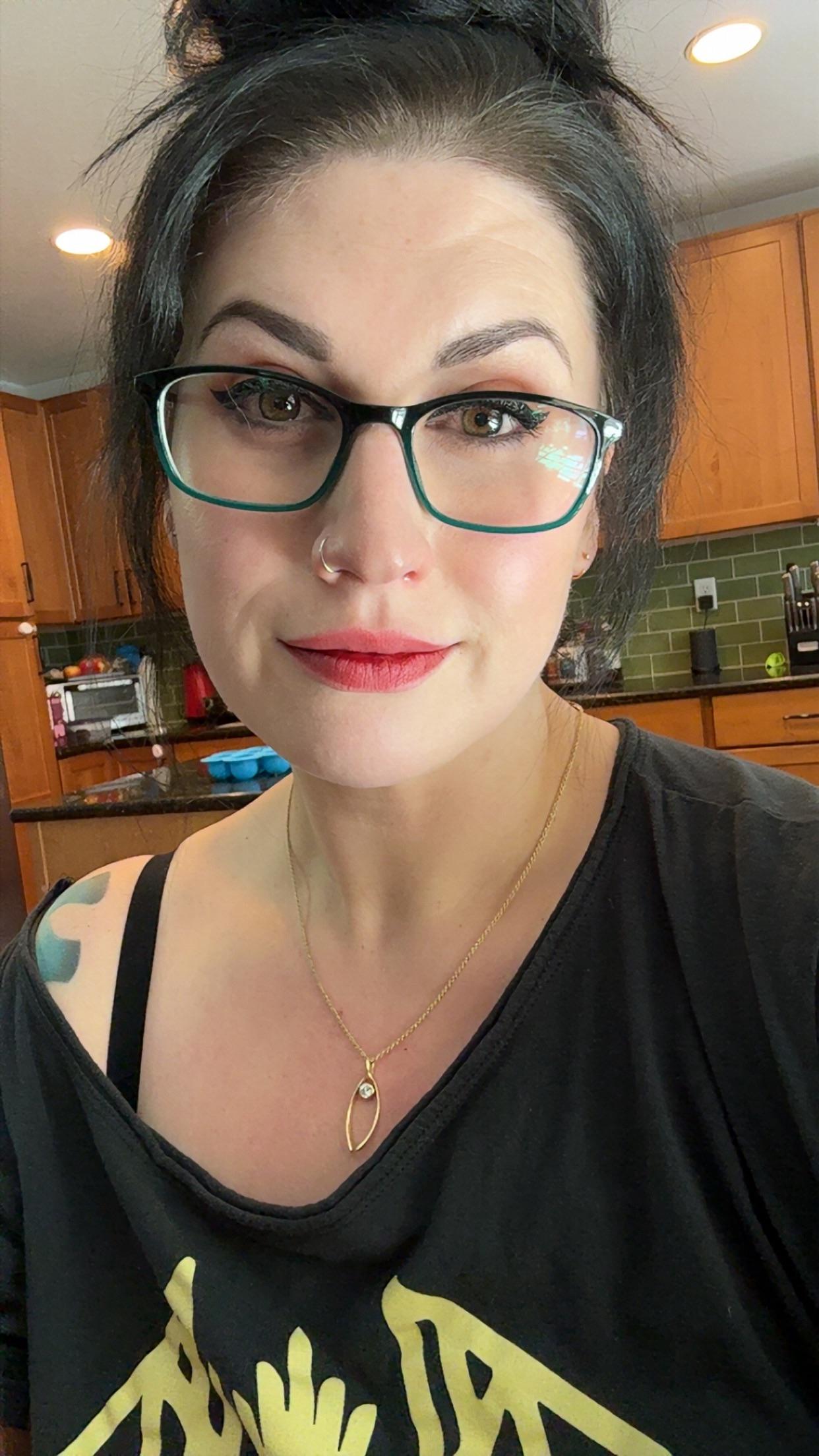 1783710682Millennial_Morticia163