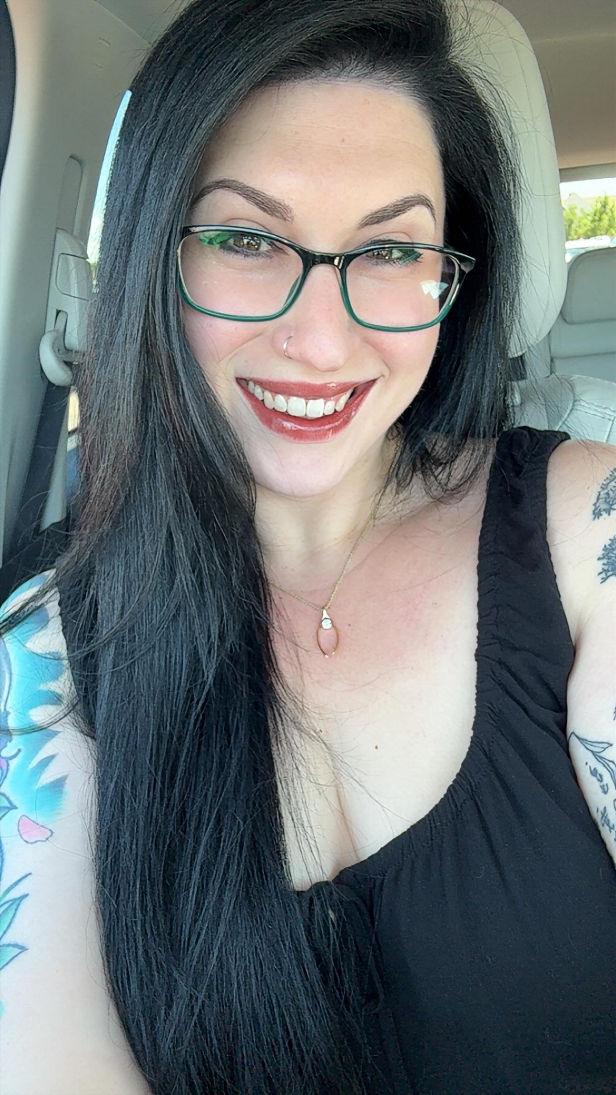 1783793074Millennial_Morticia216