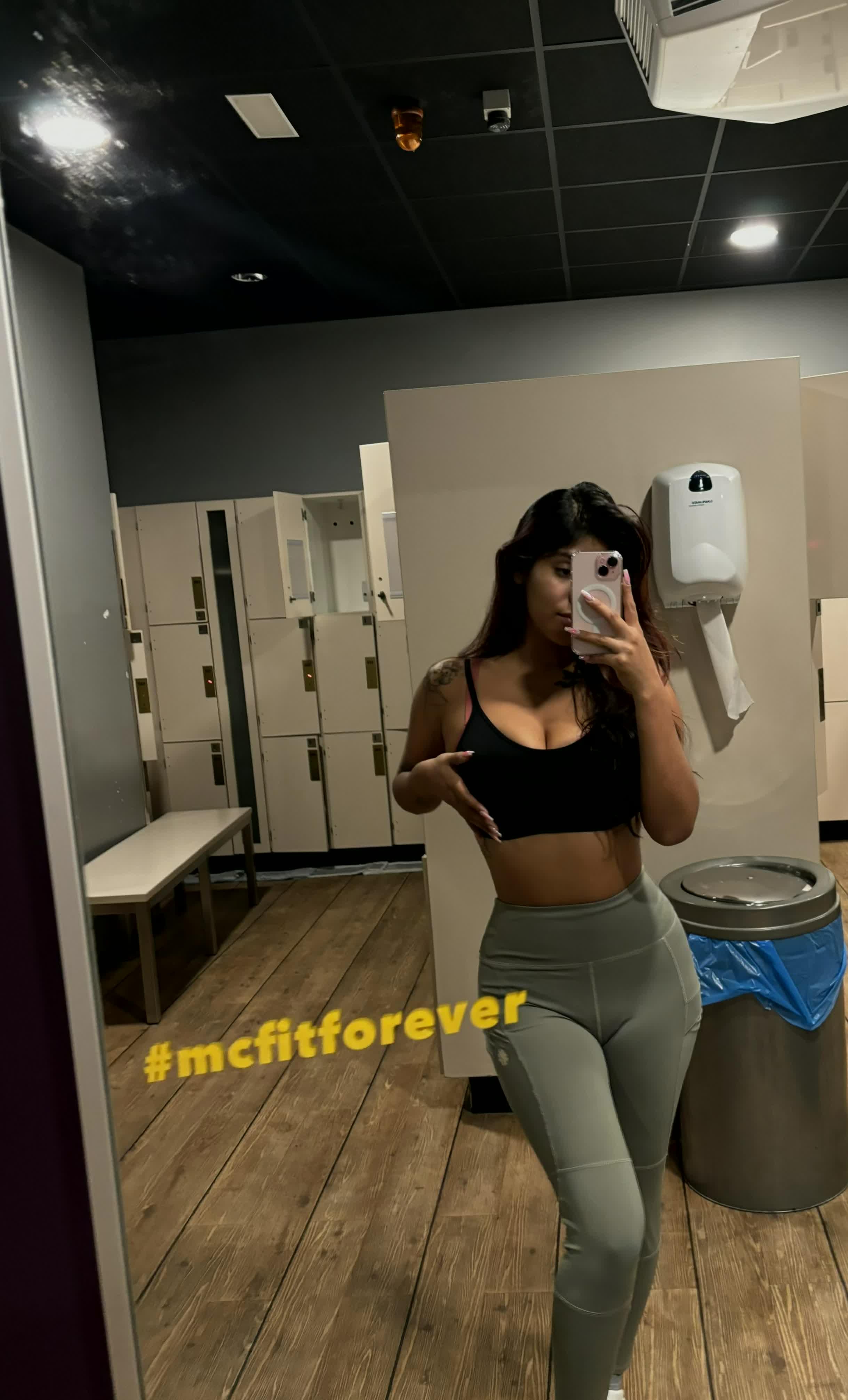 MILFMollyBlue O'Connell