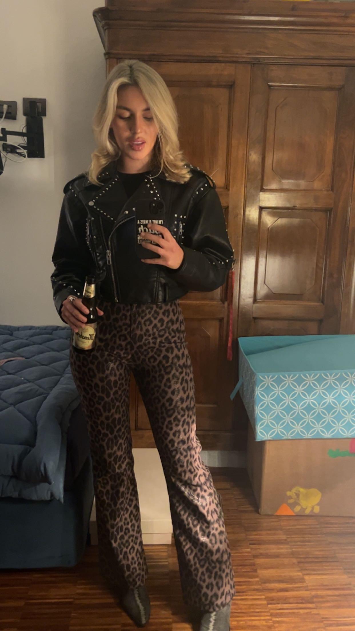 CremeSubject7594 Skiles